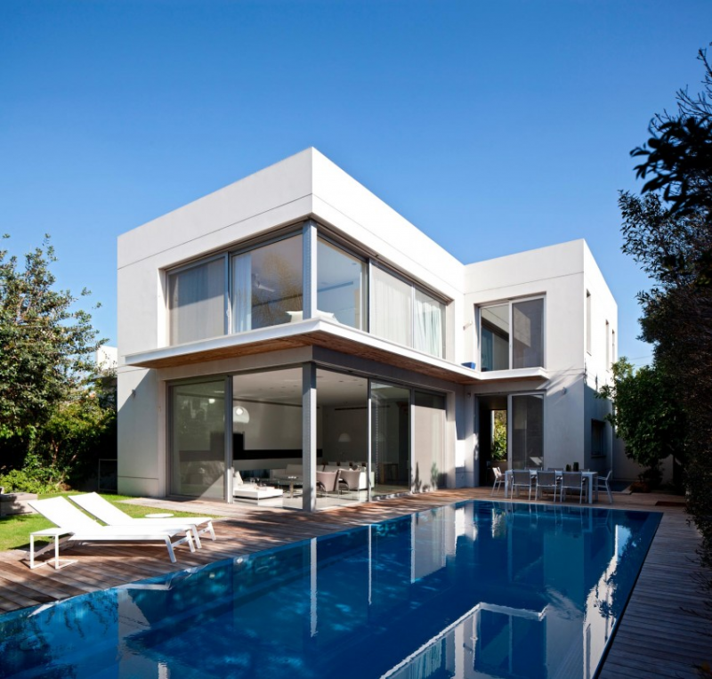 DESAIN RUMAH MINIMALIS KACA BESAR