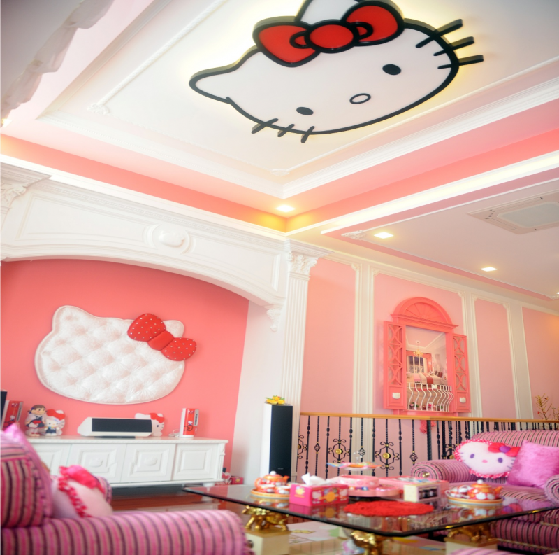 6. Desain Rumah Dengan Plafon Hello Kitty