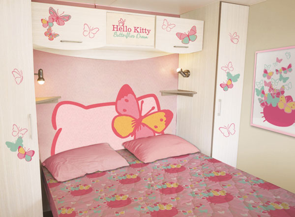 RUMAH HELLO KITTY TINGKAT