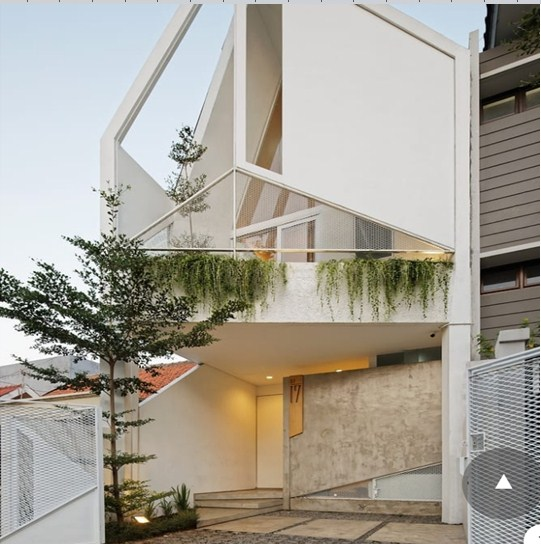 Desain Rumah 2 Lantai di Lahan Sempit Optimalisasi Lantai 2