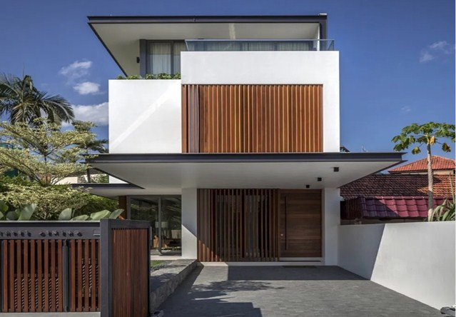 Rumah Mungil 2 Lantai Bergaya Natural Tropis