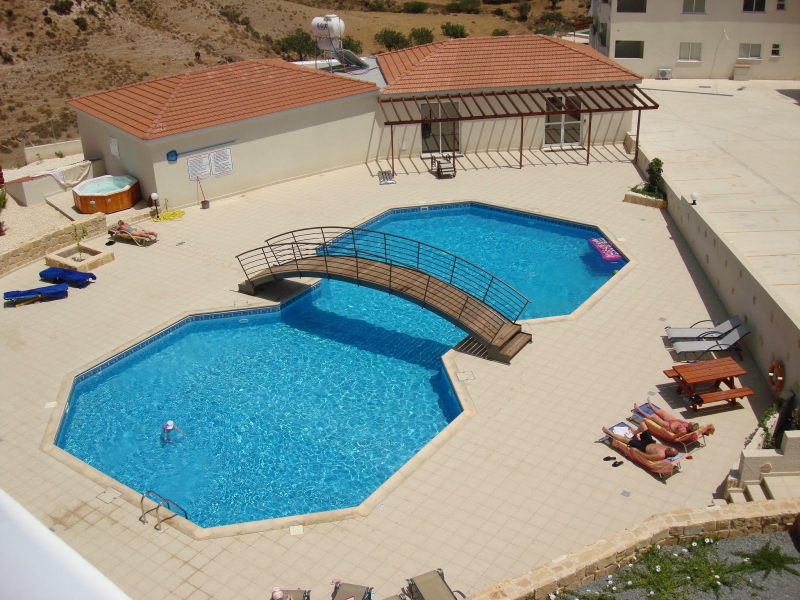 Desain Rumah Ada Kolam Renang Foto