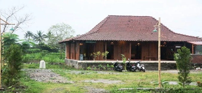 Desain Rumah Desa Tradisional