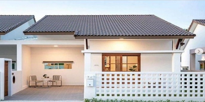 Desain Fasad putih yang bersih