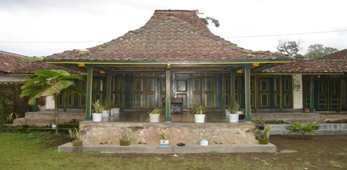 Desain Rumah Limasan Lambang Templok