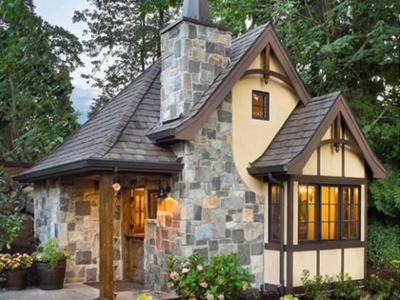 Rumah Kecil Bergaya Tudor