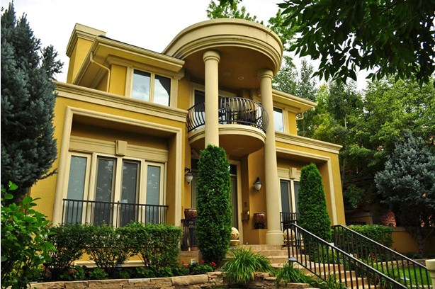 Desain rumah klasik dan asri