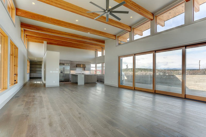 Gambaran Desain Rumah Klasik Modern 2 Lantai