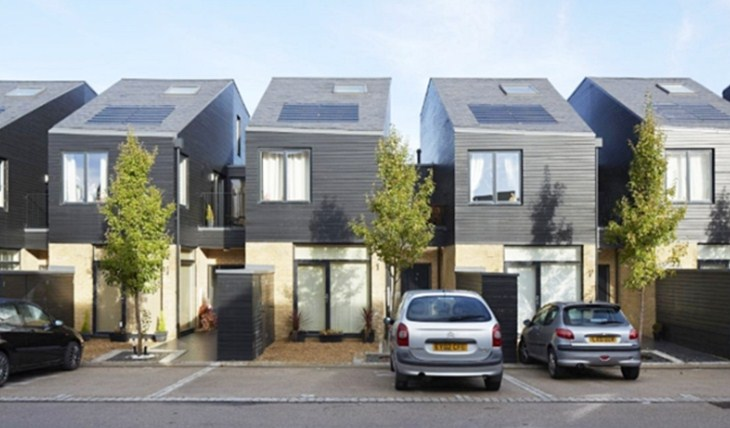 Rumah kontraan dengan carport