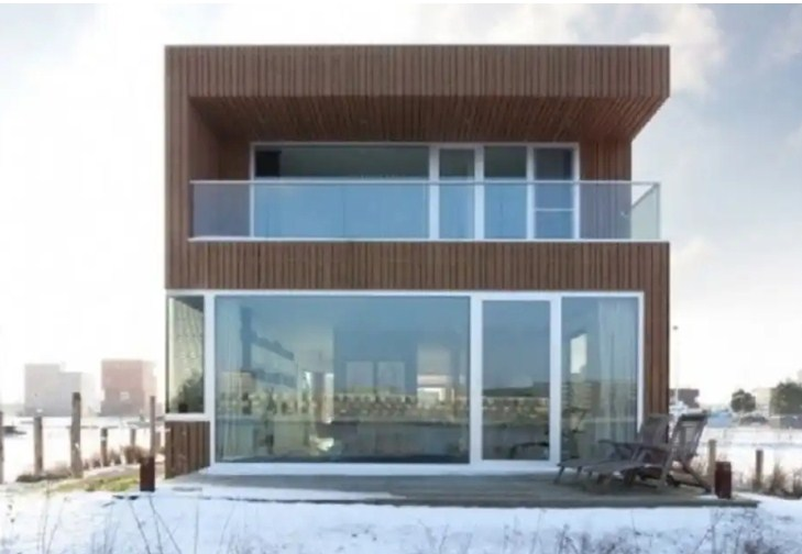 Model rumah kayu geometris