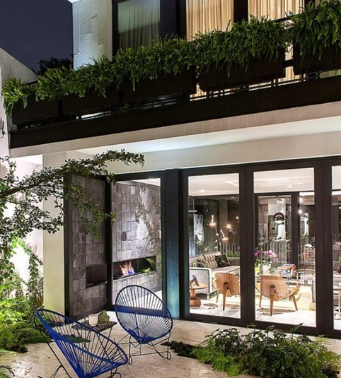 Desain rumah kost modern minimalis alami monokrom