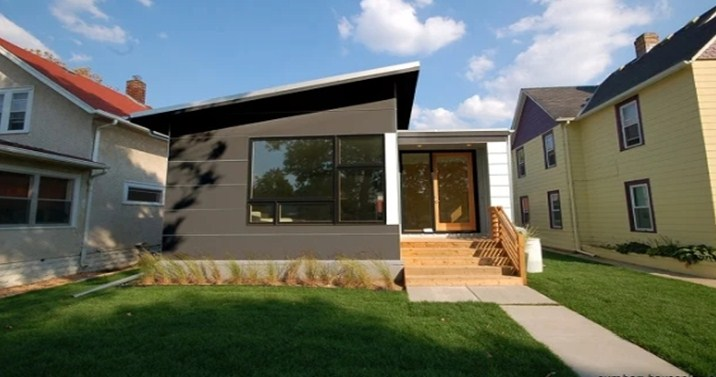 Denah Rumah Memanjang dengan Walk In Closet