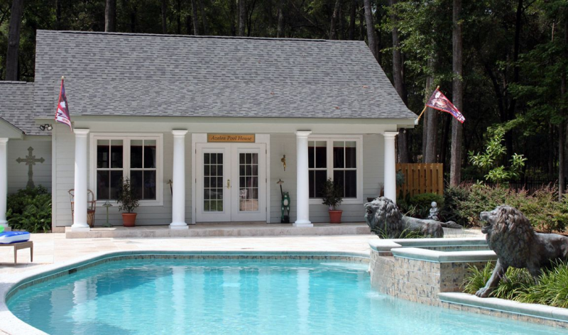 Desain Rumah Mewah 3 Lantai Dengan Kolam Renang Minimalis Modern