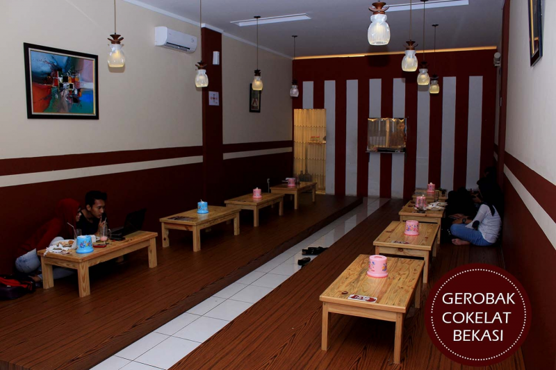 Desain Cafe Lesehan Sederhana