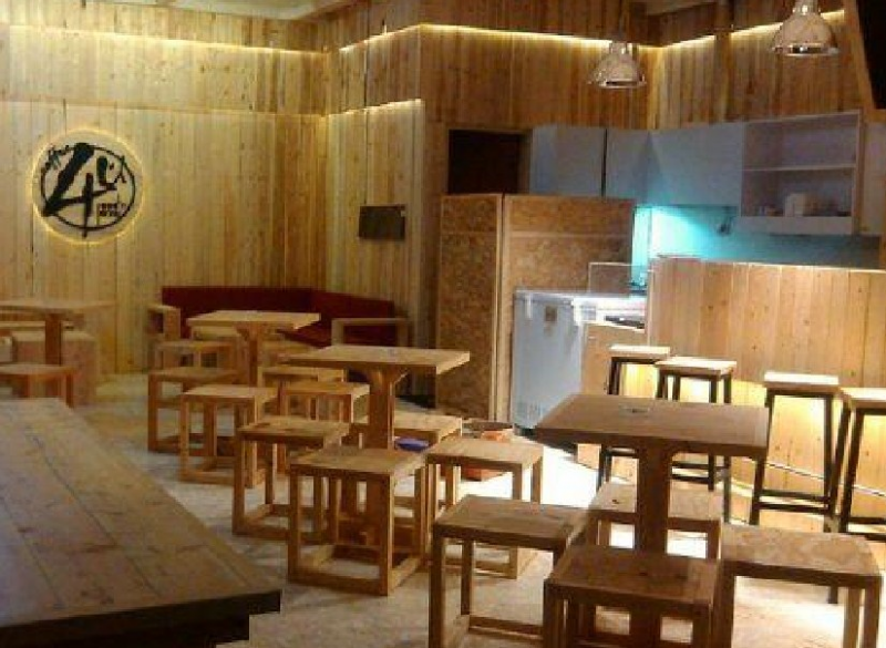 Meja dan Kursi Cafe Klasik