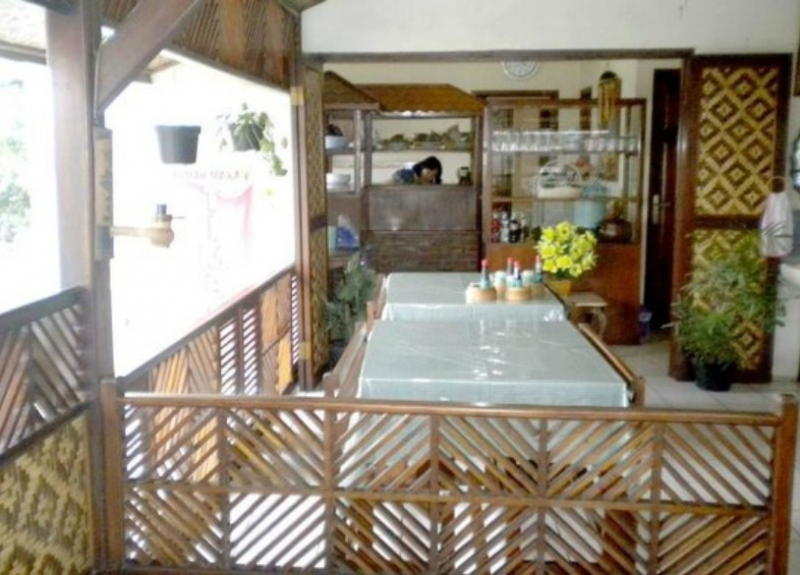 Warung Makan Bambu
