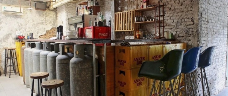 Cafe Dengan Interior Unik