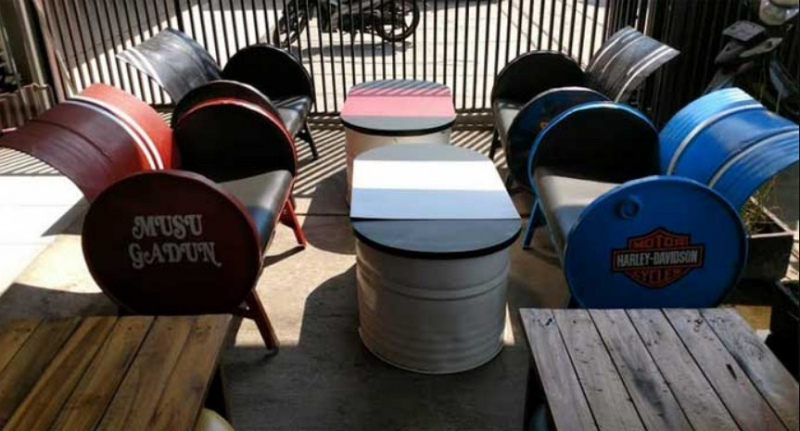 Kursi Cafe Dari Drum Bekas