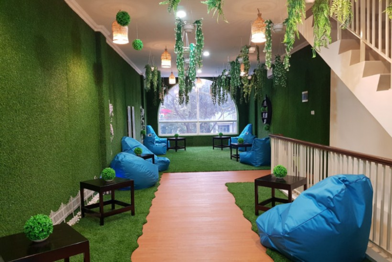 Desain Cafe Lesehan Terbaru