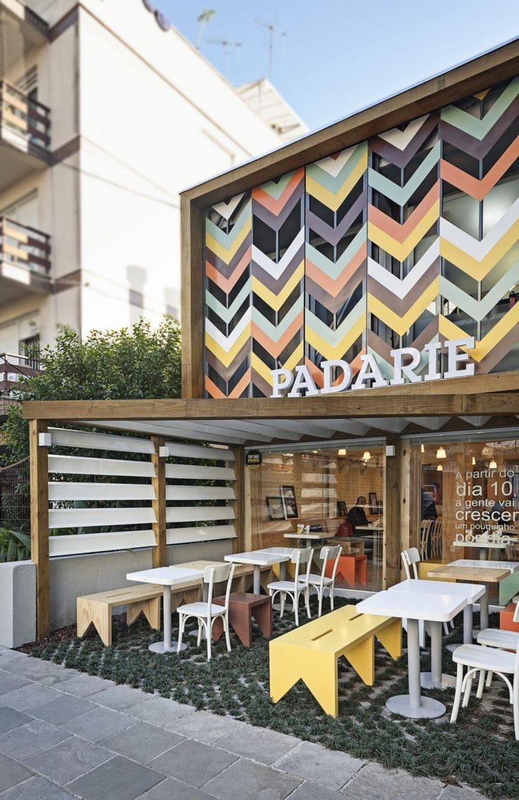 Desain Cafe Outdoor Pinggir Jalan Minimalis