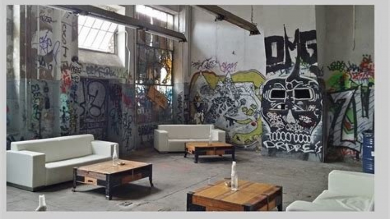 Desain Mural Untuk Cafe