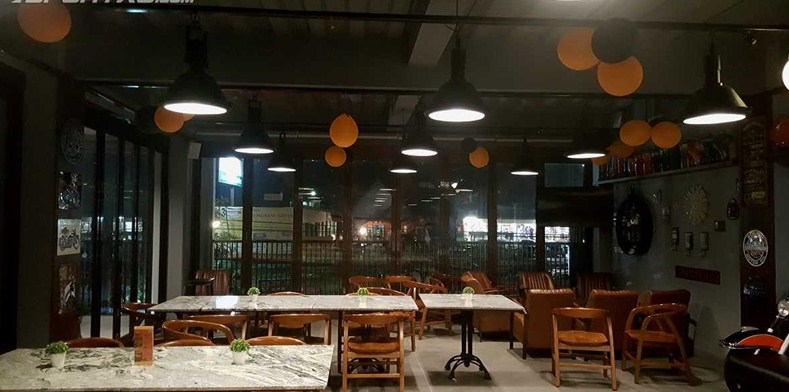 Desain Interior Cafe Sederhana