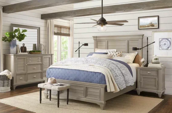 Furnitur dengan sentuhan pantai