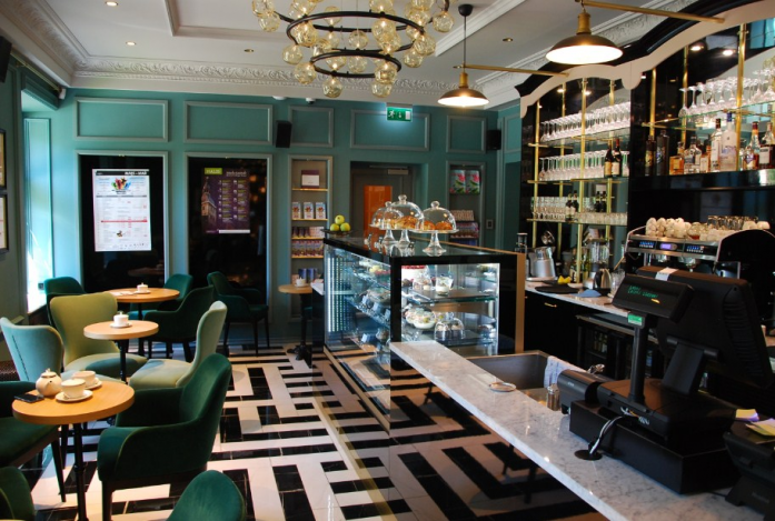 30 Contoh Desain Cafe Klasik Sederhana Yang Menginspirasi