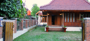 30 Desain Rumah Jawa Limasan Minimalis dan Klasik Modern